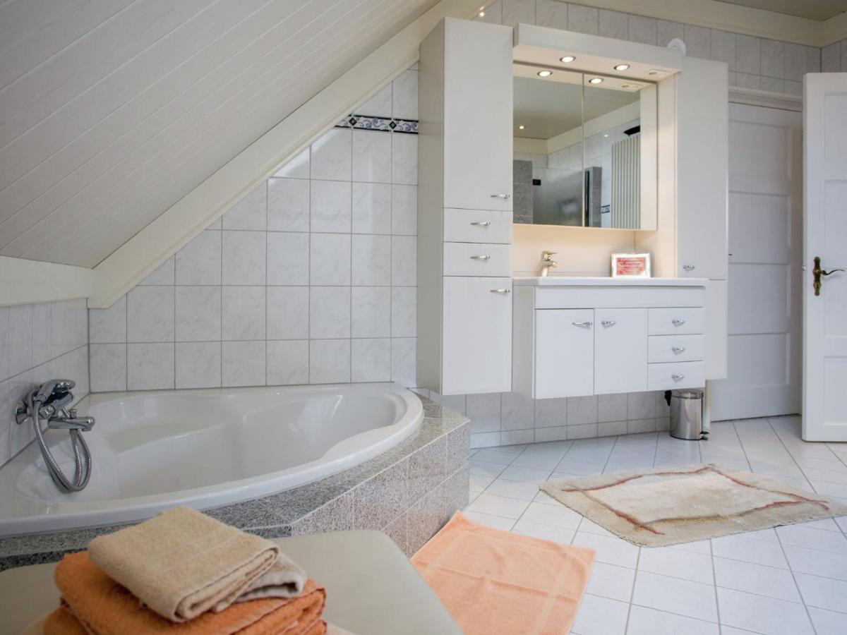 Boutique Apartment In Ritthem With Terrace Екстер'єр фото